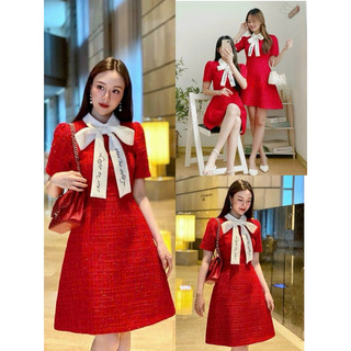 Đầm thời thượng siêu tốn dáng mặc đi chơi chất Gân xước phối chéo nhung cột nơ cổ in chữ váy xoè chữ A màu đỏ QC