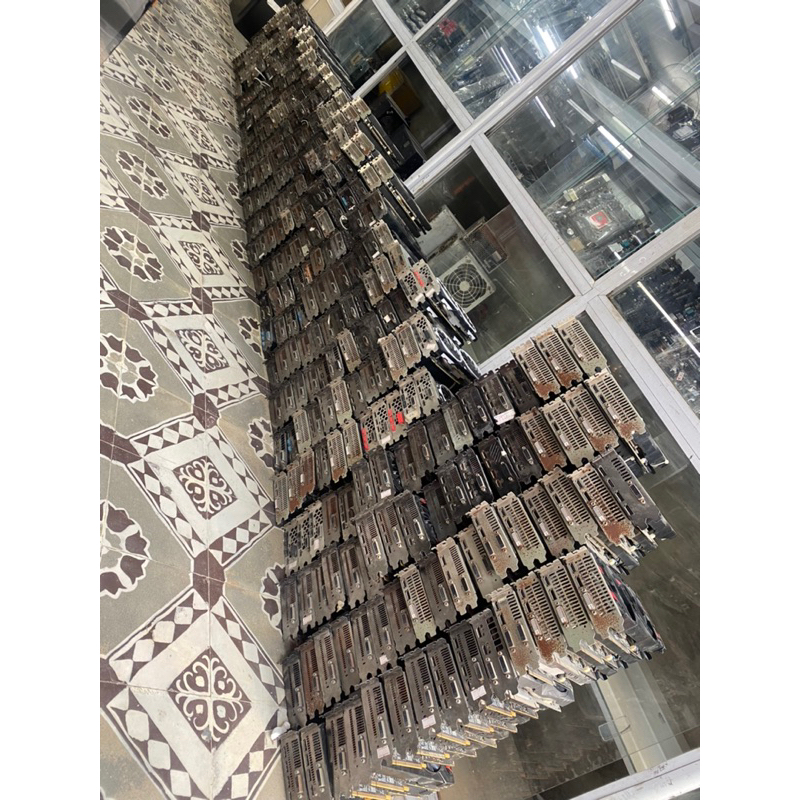 Cac hinh VGA RX 570/4g dr5 hang dep-giao ngẫu nhiên các hãng-cac chay cổng DVI | BigBuy360 - bigbuy360.vn