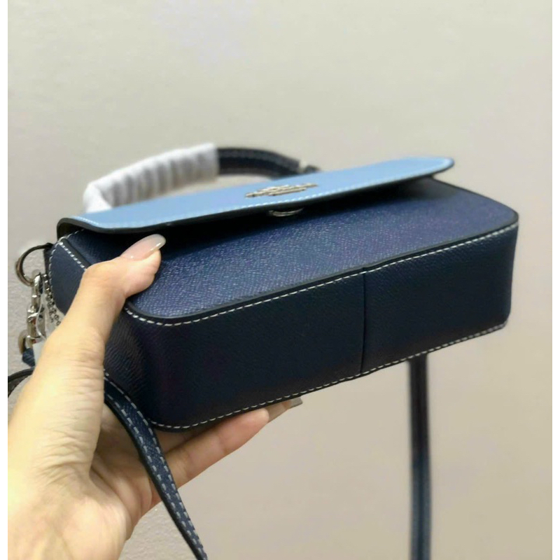 Túi đeo chéo Coach Josie mini nhỏ gọn