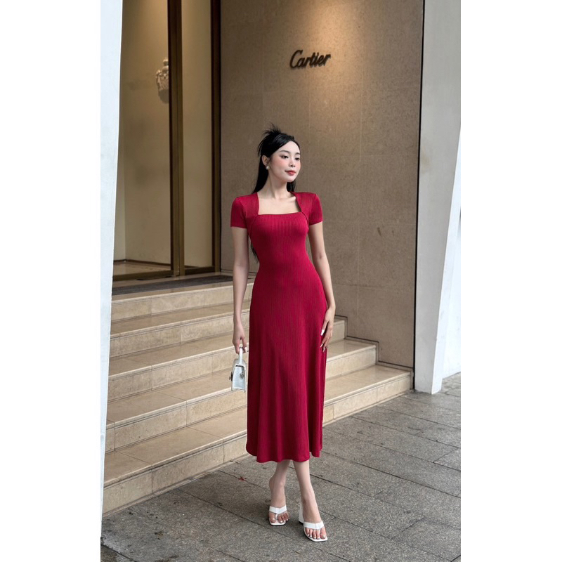 Đầm cổ vuông tay ngắn dáng dài xoè nhẹ tôn dáng chất vải thun len tăm QC