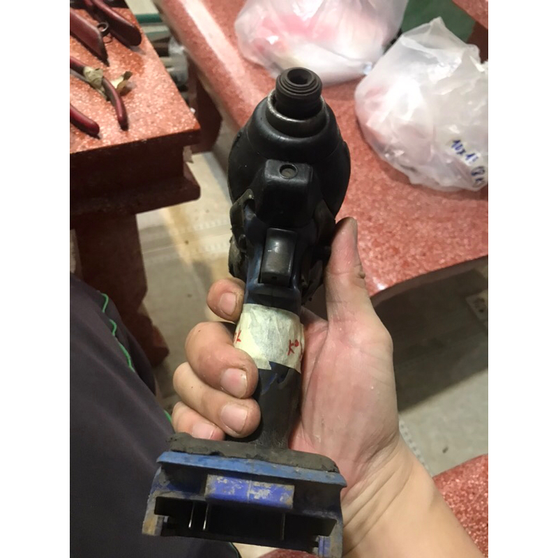 Vít hitachi 14.4v bán mù không bao gì hết