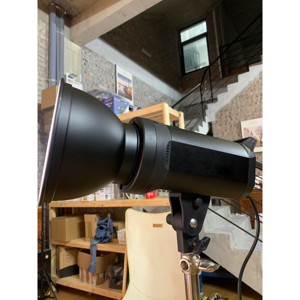 ĐÈN LED STUDIO BIAOS DM200B - NỘI ĐỊA 200W THỰC BICLOR