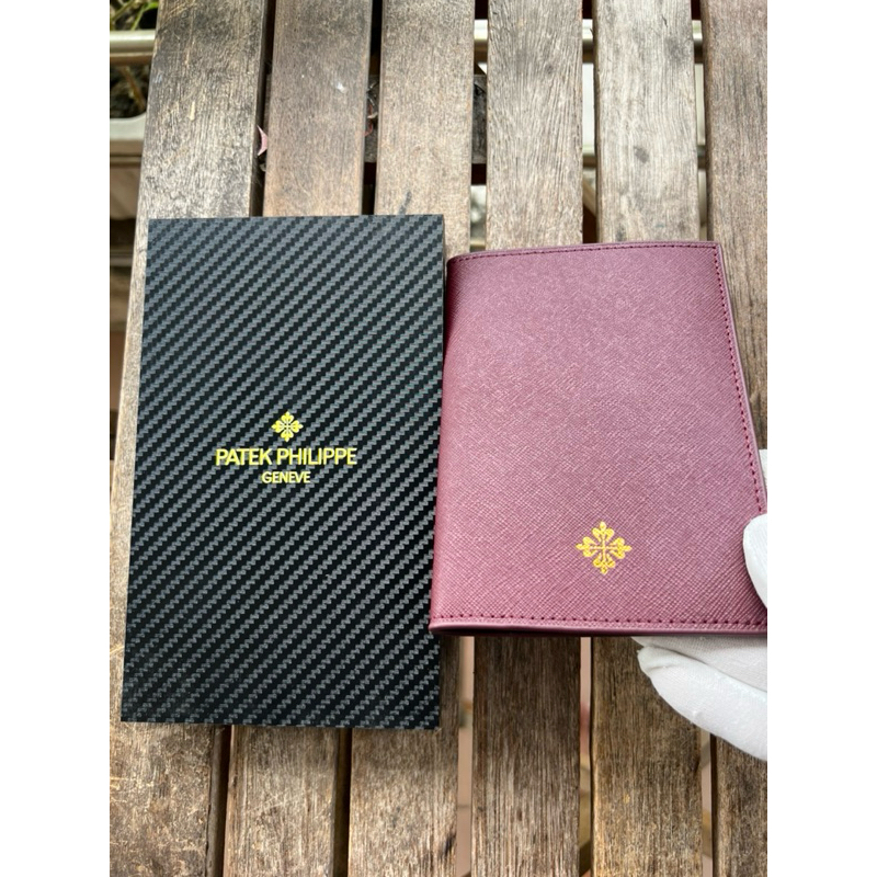 Ví Passport Patek Philippe da thật