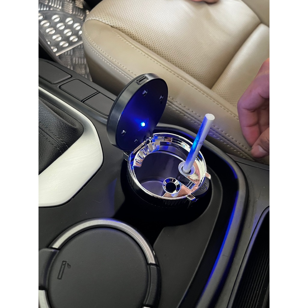 Gạt tàn thuốc lá trên xe hơi Ô tô - Gạt tàn chống khói, chống tro bụ bám trên xe  - gạt tàn khử mùi tiện lợi trên xe hơi