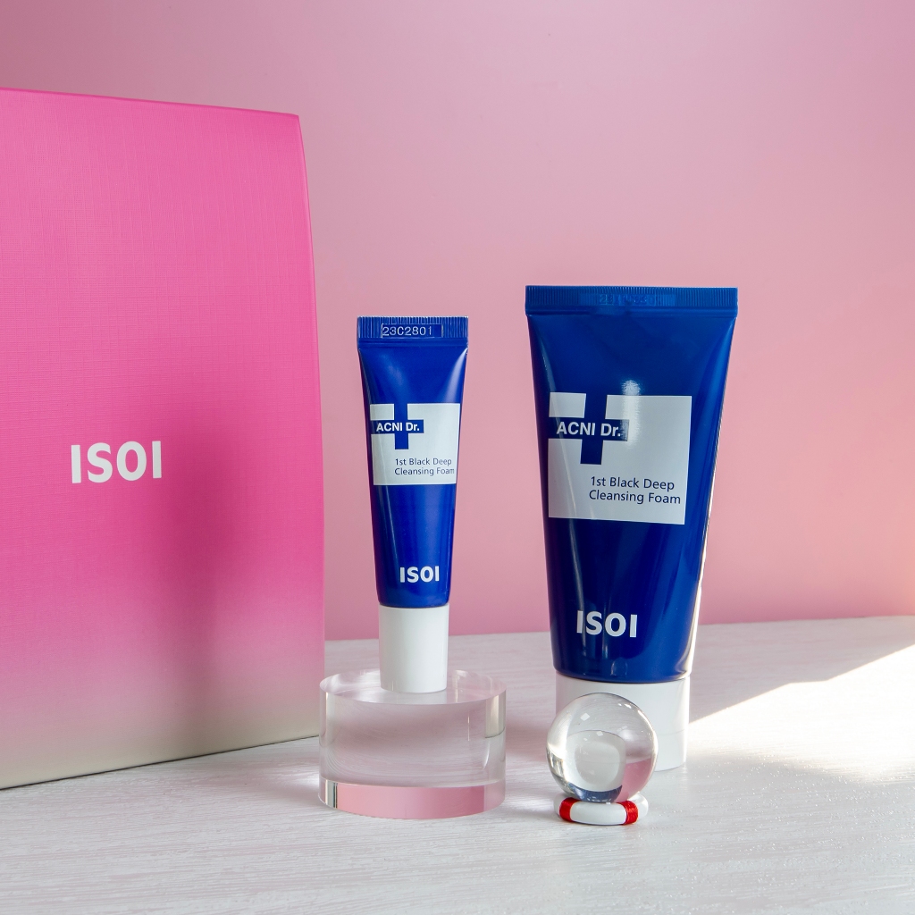 Sữa Rửa Mặt Làm Sạch Sâu Isoi Acni Dr. 1St Black Deep Cleansing Foam 75ml