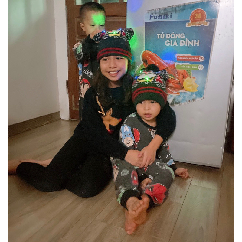 Mũ len Noel đèn nháy- HÀNG SALE KHÔNG ĐỔI TRẢ