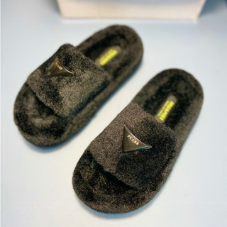 Dép lông quai ngang lô gô tam giác 5cm ( chọn lùi 1-2 size ) dép lông quai ngang, full lông, SAKI