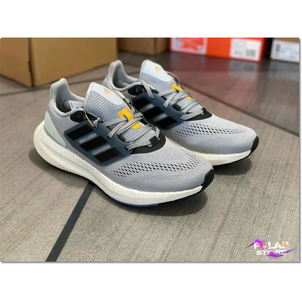 Giày Thể Thao Adidas PureBoost 22