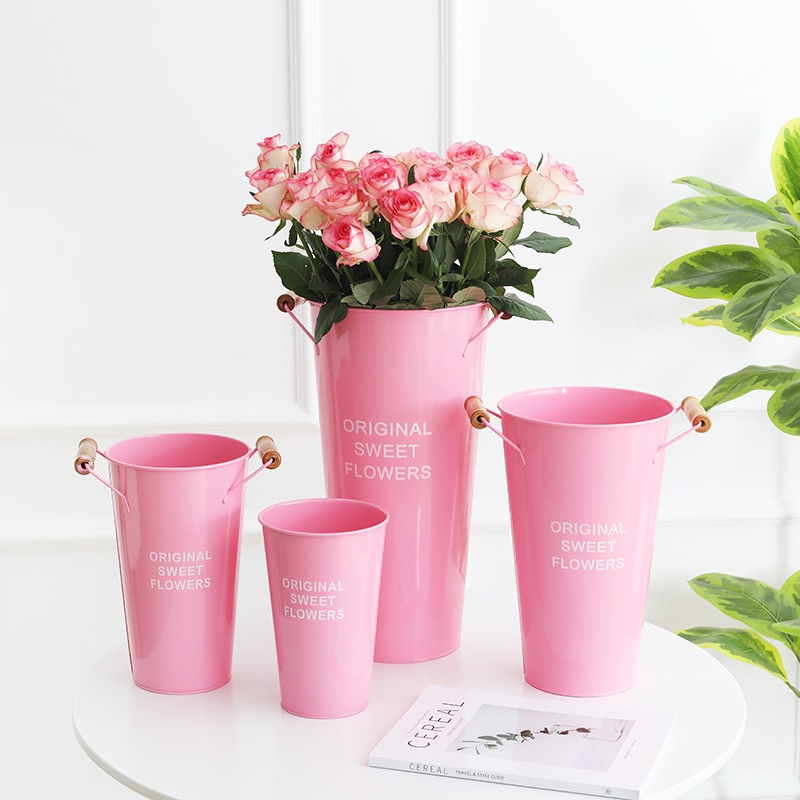 Chậu sắt cắm hoa trang trí bình hoa decor bằng lọ thiếc có tay cầm xô Bắc Âu