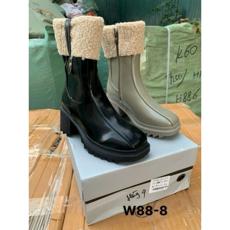 Bốt Da Nữ Cổ Lông Hàng QC  2 màu Đen, Ghi HOTTREND 2023 !