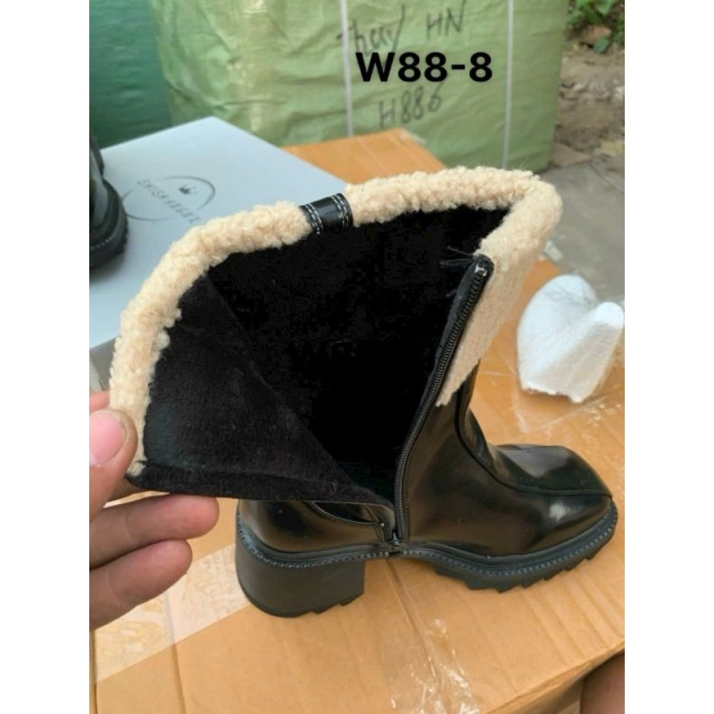 Bốt Da Nữ Cổ Lông Hàng QC  2 màu Đen, Ghi HOTTREND 2023 !