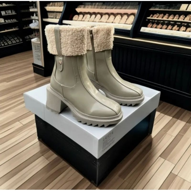 Bốt Da Nữ Cổ Lông Hàng QC  2 màu Đen, Ghi HOTTREND 2023 !