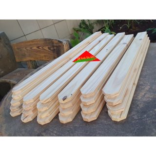 Thanh gỗ thông làm hàng rào đã cắt nhọn đầu dài 30-40-50-60-70-80cm x  rộng 4.5cm x dày 1.2cm rất tiện lợi