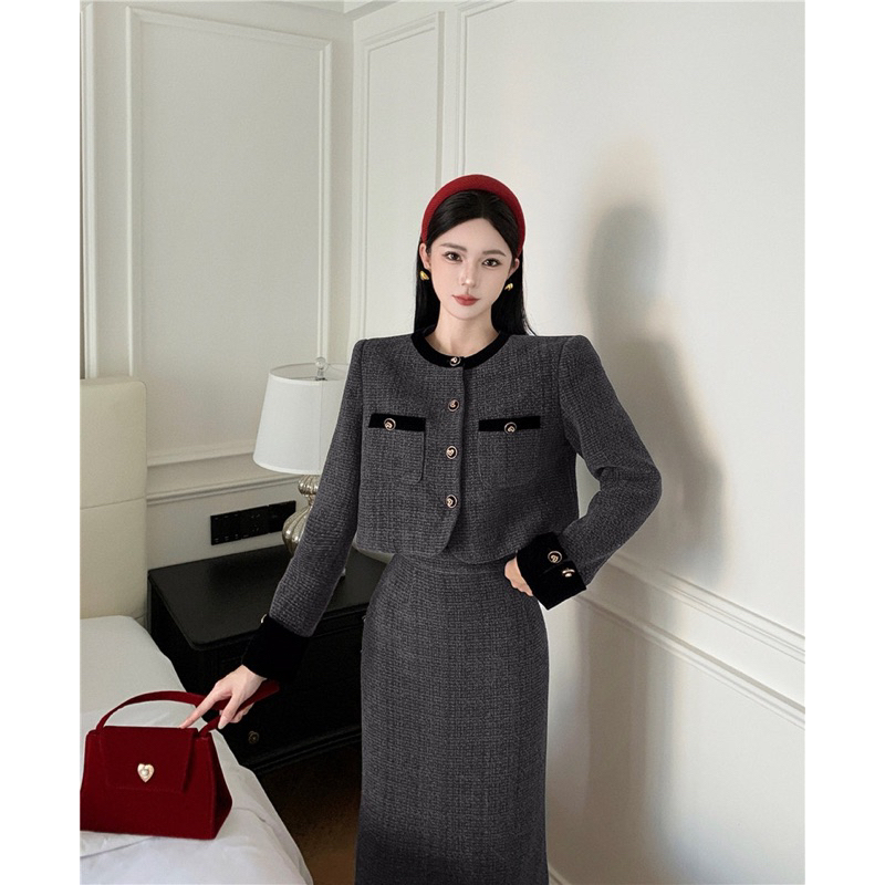 Set Áo Dạ Đỏ Mặc Tết Và Chân Váy Xám Bút Chì Thiết Kế Hàng Quảng Châu Cao Cấp Phong Cách Tiểu Thư Đi Ăn Tiệc Cưới