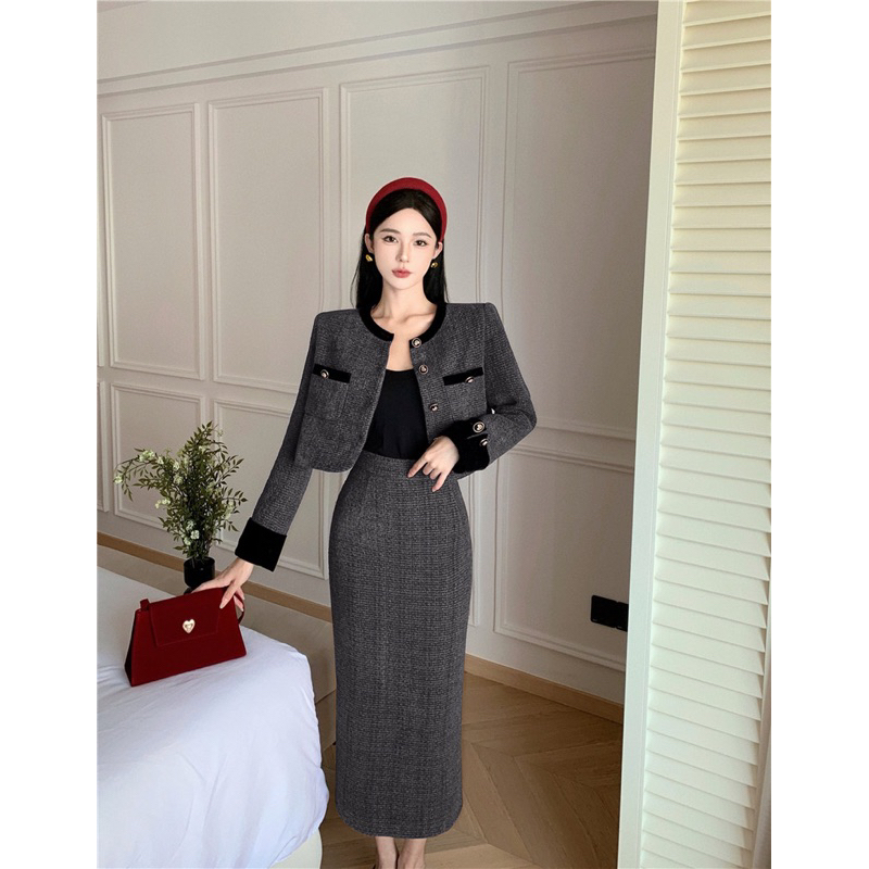 Set Áo Dạ Đỏ Mặc Tết Và Chân Váy Xám Bút Chì Thiết Kế Hàng Quảng Châu Cao Cấp Phong Cách Tiểu Thư Đi Ăn Tiệc Cưới