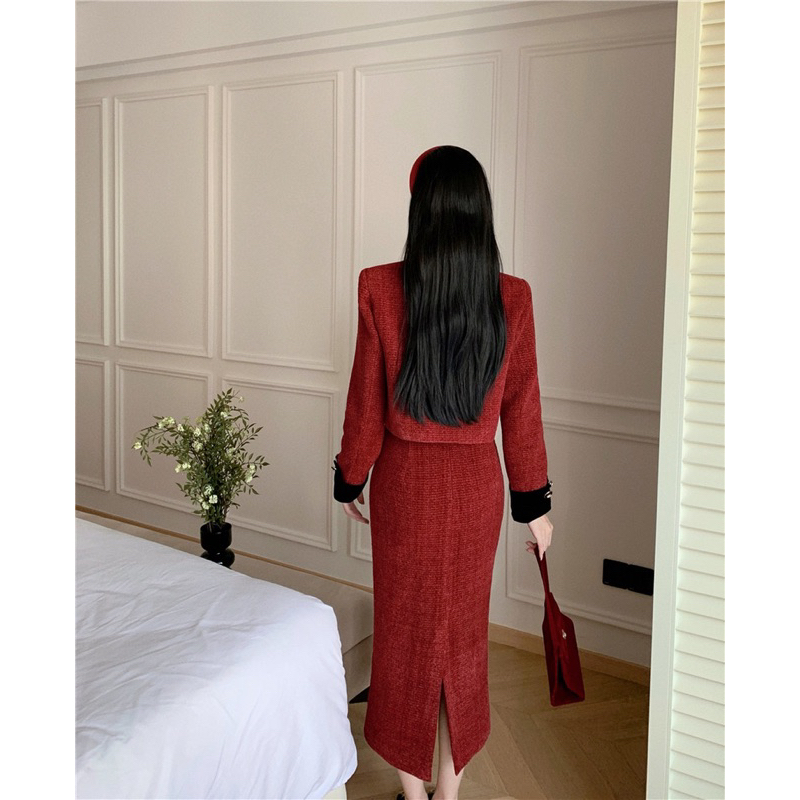 Set Áo Dạ Đỏ Mặc Tết Và Chân Váy Xám Bút Chì Thiết Kế Hàng Quảng Châu Cao Cấp Phong Cách Tiểu Thư Đi Ăn Tiệc Cưới