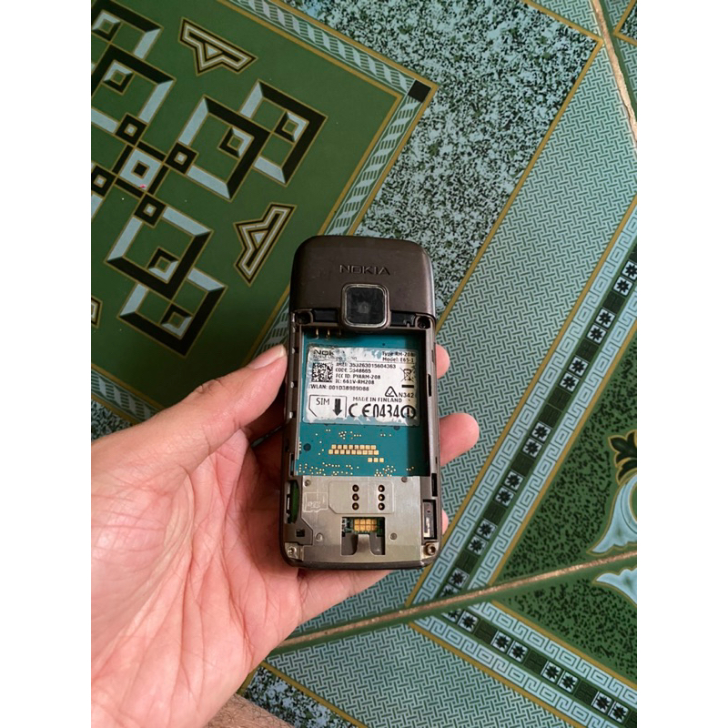 Tặng xác điện Nokia E65 cho đơn hàng trên 350k