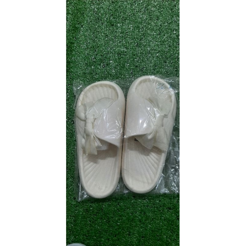 GIÀY KIỂU HIỆU