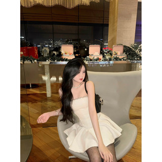  JOYCE - Váy cúp xoè vải tweed đính đá 