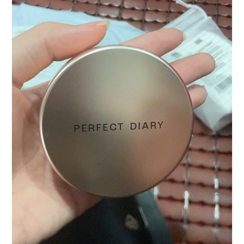 phấn phủ Perfect Diary kiềm dầu