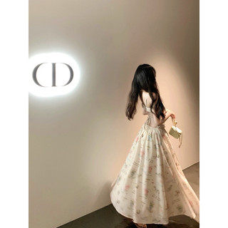 Váy hở lưng Lisa Dress