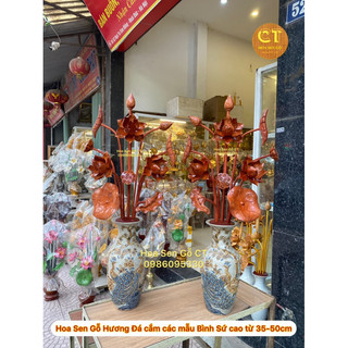 Hoa sen gỗ hương đá cắm bình sứ