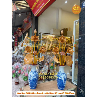 Hoa sen gỗ pơmu cắm bình sứ