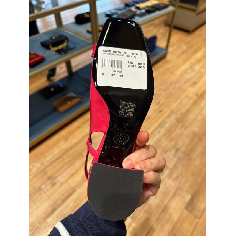 GIÀY NỮ DA BÓNG VERSACE SIZE 38