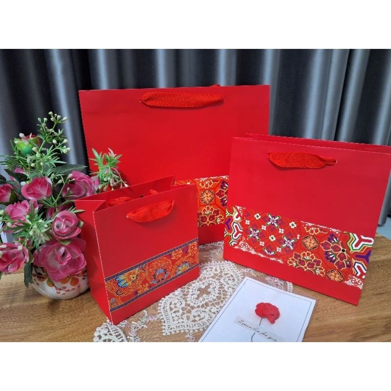 (SẴN HÀNG - Bao rẻ)Túi giấy tặng quà màu đỏ quai dù khai trương chúc mừng sinh nhật kỷ niệm, 8/3 (tối thiểu 3sp/đơn)