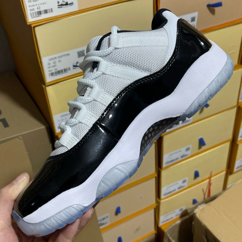 Giày Air Jordan 11 Low Concord