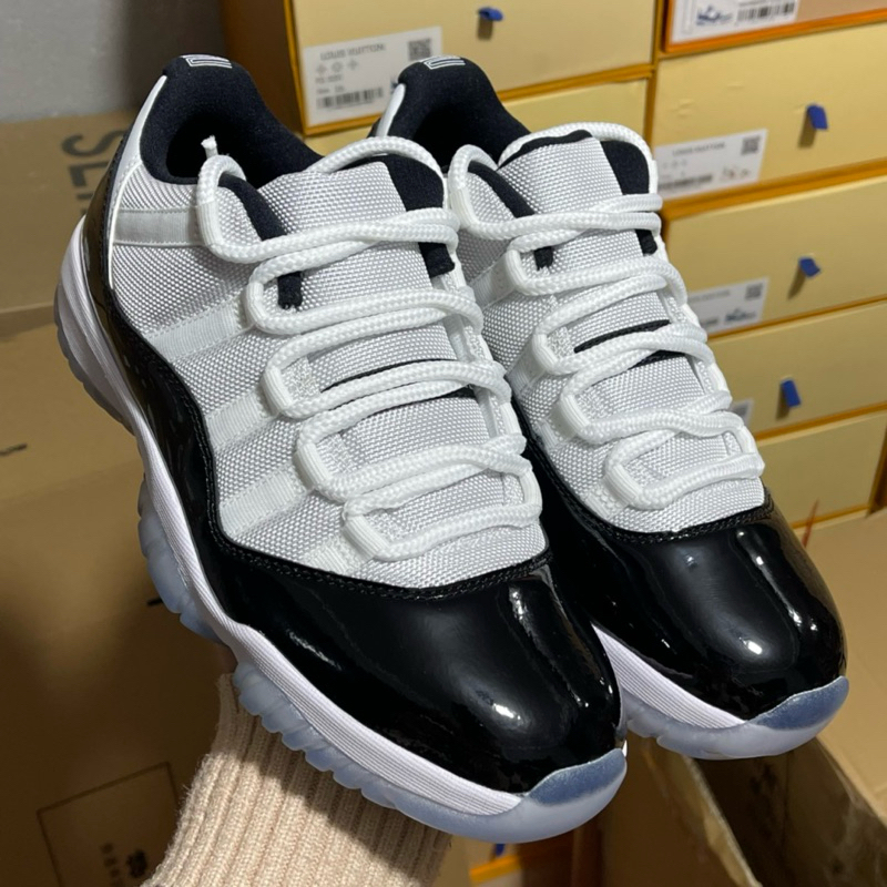 Giày Air Jordan 11 Low Concord
