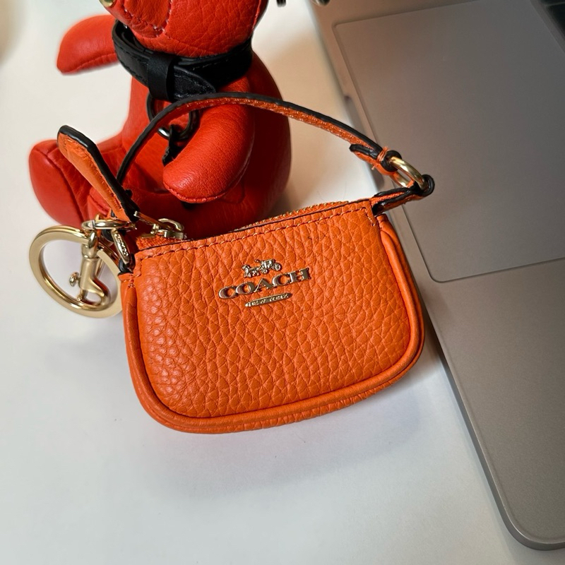 Móc khóa Coach hình túi mini băng da thật