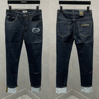 Quần jean bò nam CD slimfit xanh trơn thêu logo đùi phối gấu xắn hoạ tiết monogram may chỉ vàng QJ411P