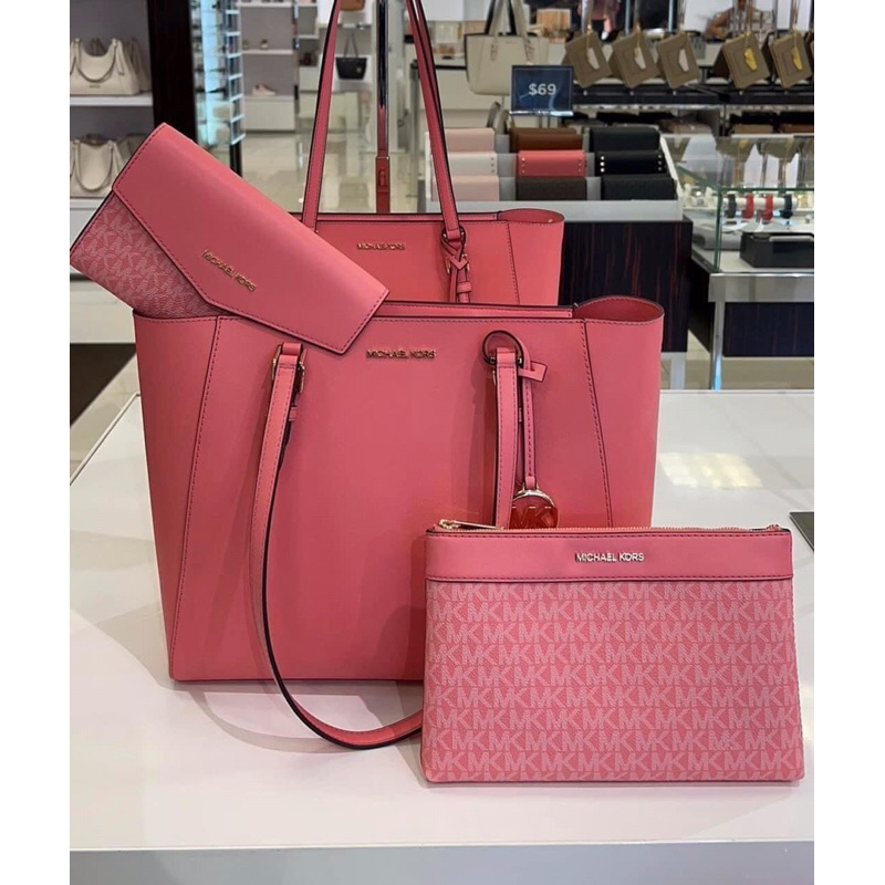 Túi Michael Kors Charlotte 3 in 1