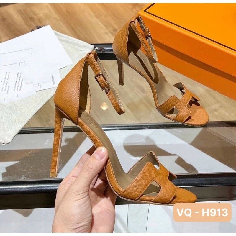 Sandal hm quai chữ H da sần gót nhọn fullbox