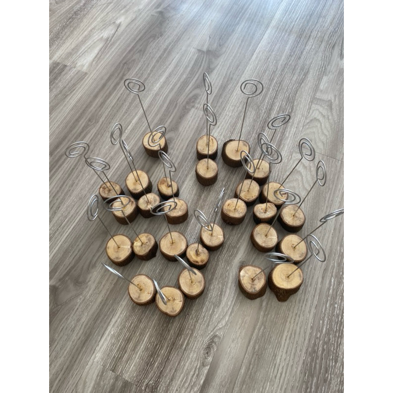 Đế gỗ cài ảnh đặt theo yêu cầu để bàn tiệc trang trí decor