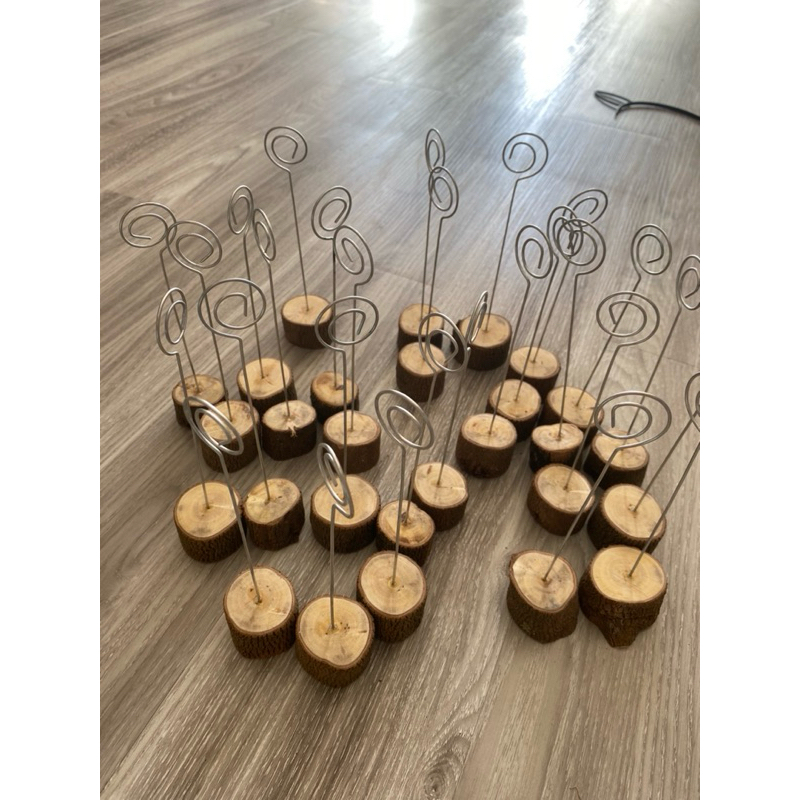 Đế gỗ cài ảnh đặt theo yêu cầu để bàn tiệc trang trí decor