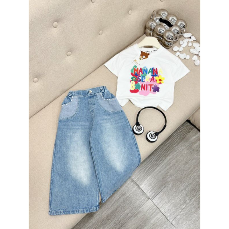Bộ  áo cotton quần jean xuông to xuất sắc từ from tới chất liệu .