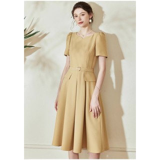 Đầm tay ngắn cổ tròn nhỏ màu vàng kem thiết kế xếp xoè