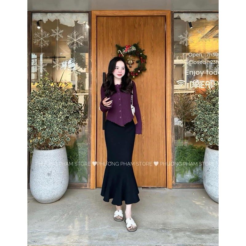 Áo len gân tay loe