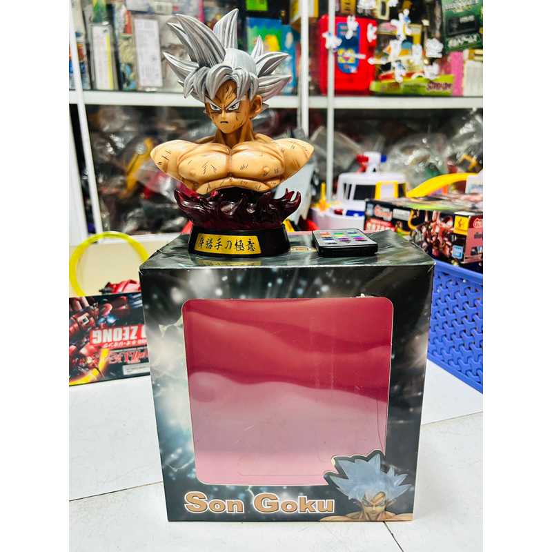 Mô hình Figure Risin & Led SonGoku Dragonball