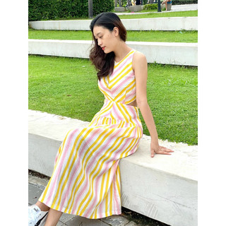Đầm Cut Out Eo Dáng Dài