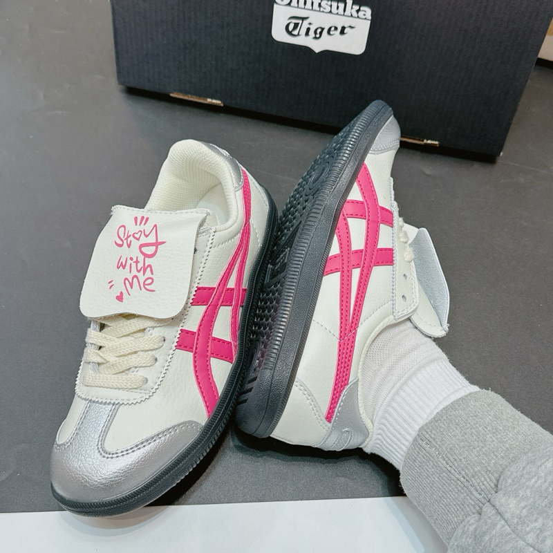 GIÀY thể thao Tokuten hồng lưỡi gà gập