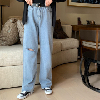 Quần jean suông rách gối