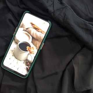 Đầm đen Urban Revivo (thay tag)