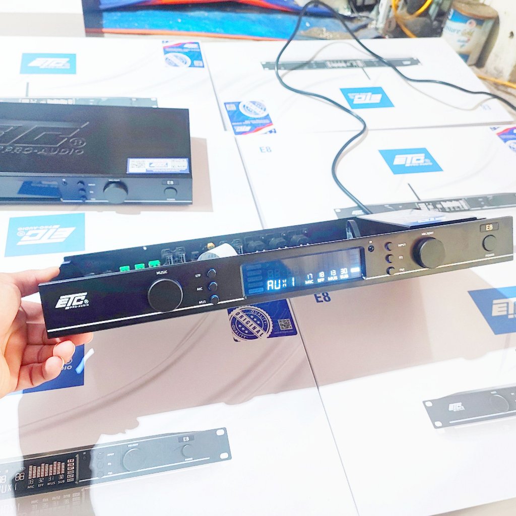 Vang cơ lai số ETC E8 E 8 cao cấp phong cách châu âu nhiều chế độ chống hú giải mã âm thanh số cắt sub cổng quang blueto