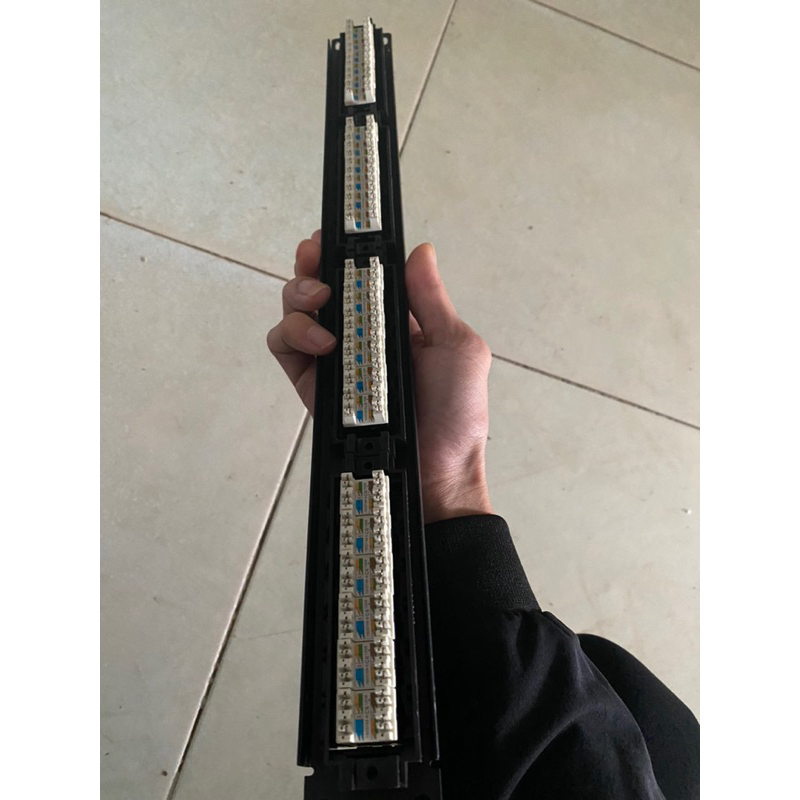 Patch panel cat6 AMP 24 cổng