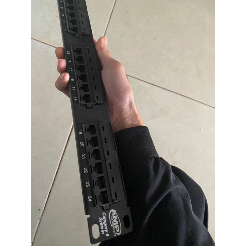 Patch panel cat6 AMP 24 cổng