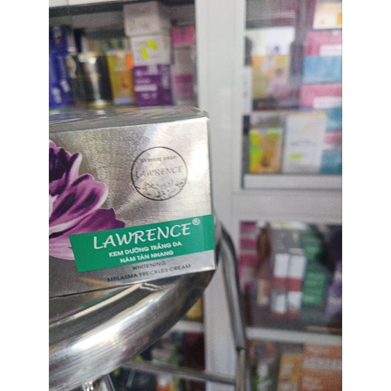 Kem dưỡng trắng da LAWRENCE 15g