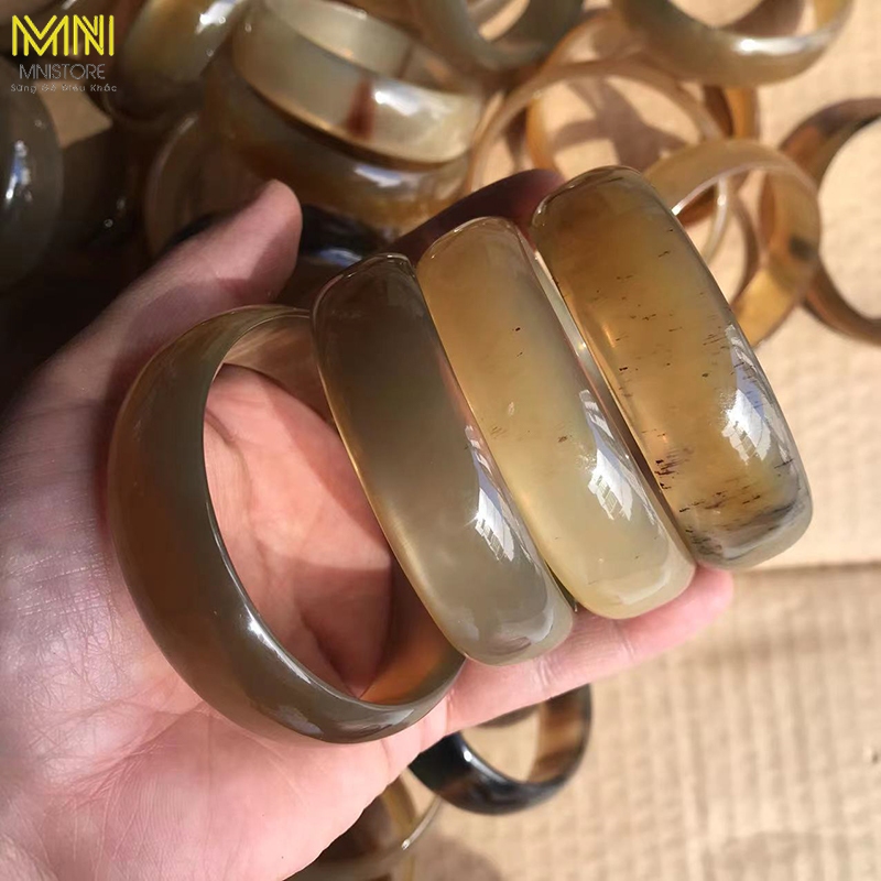 Vòng sừng đeo tay phong thủy bản trơn liền bản ky 5,5-7,5cm dày 0,6cm  phong thủy - tài lộc - bình an